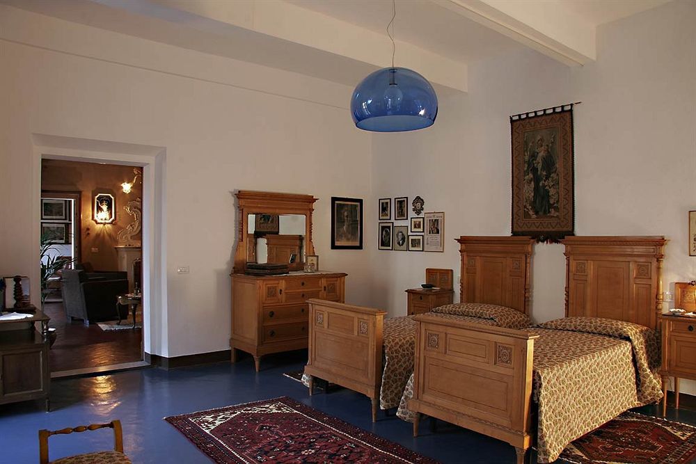 Montepulciano Stazione 레지덴차 파브로니 B&B 외부 사진